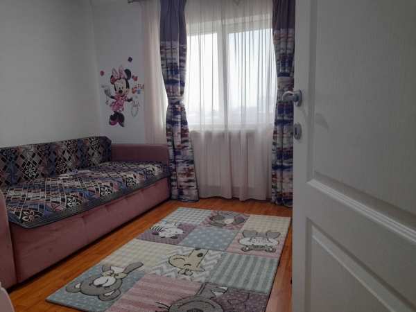 Vand apartament 2 camere