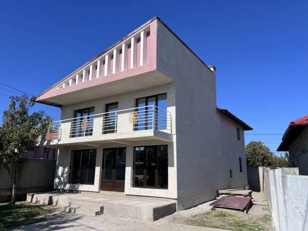 Vand vila P+1 cartierul nou Cernavodă