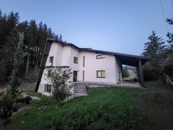 Proprietate rezidentiala situata lângă Vatra Dornei in Plaiu Sarului