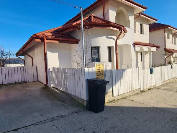 Casa inchiriat regim  hotelier sau termen lung