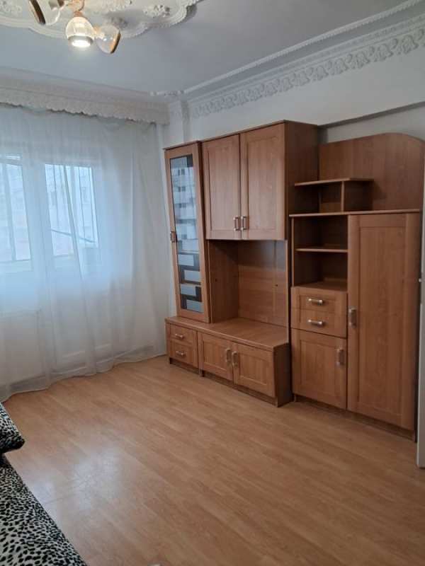 Apartament de inchiriat