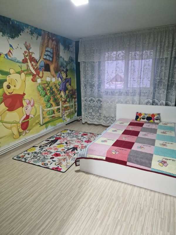 Închiriez Apartament 3 camere HCC