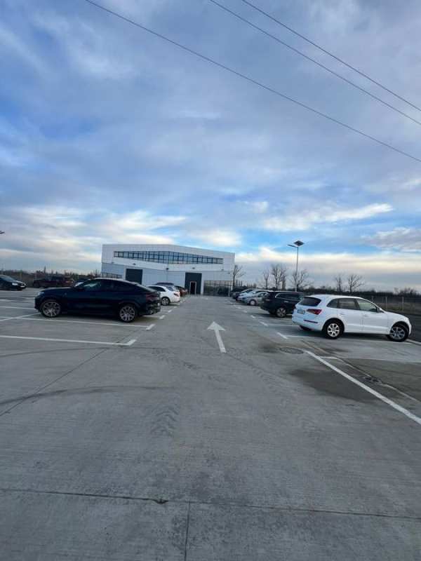 Proprietar închiriez depozit în vecinătatea aeroportului Timișoara