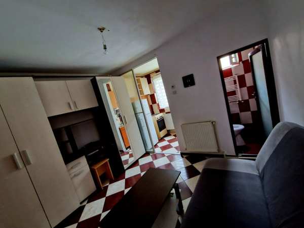Vând garsoniera confort 3 piata Rahova! Direct proprietar!