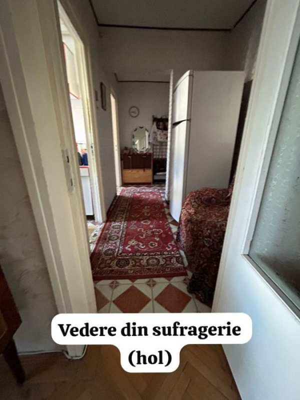 Apartament 3 camere-ULTRA CENTRAL-Etaj 4-Piatra Neamt-69999 euro negoc