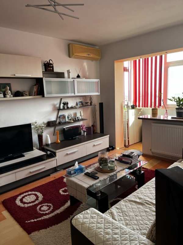 Inchiriez apartament 2 camere