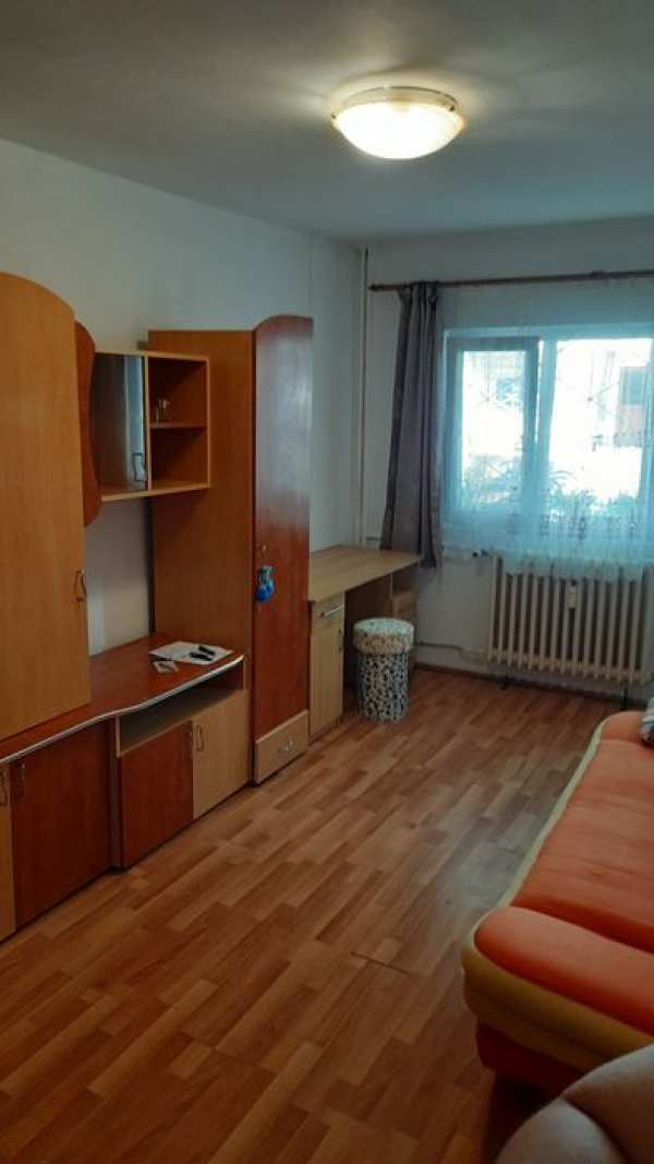 Vand garsoniera cf 1 vlaicu ,Parter