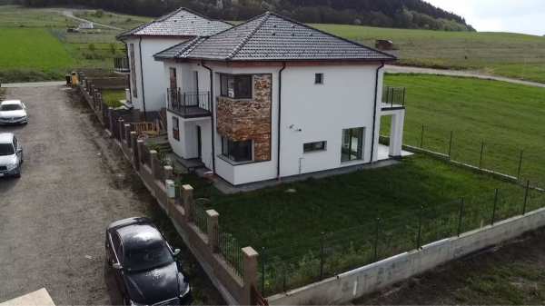 Vand casa in Chinteni | stadiu finisat | garaj | trifazic |
