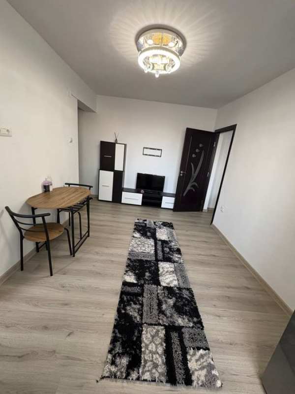 Închiriez apartament regim hotelier