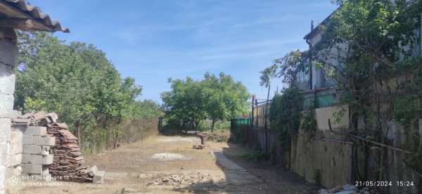 Particular vând casă cu teren 524mp