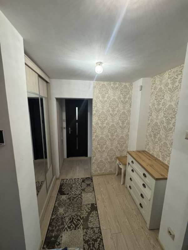 Inchiriez apartament 2 camere