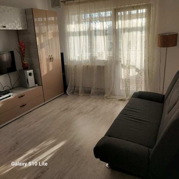 Apartament 4 camere Orizont, zona piata sud