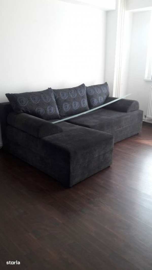 Ultracentral -inchiriez apartament decomandat, centrala, mobilat