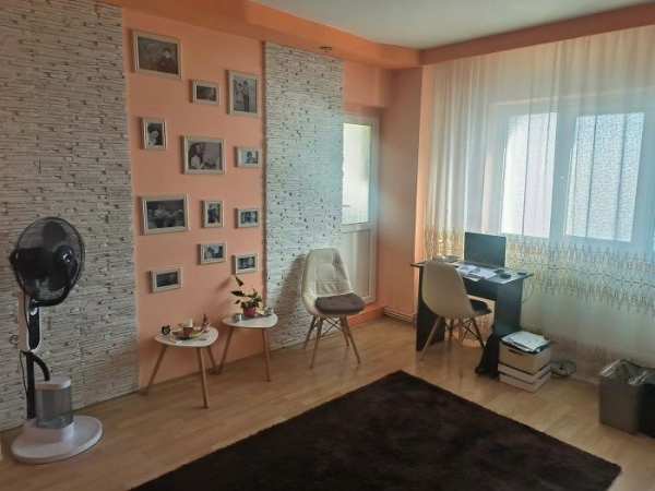 Apartamentul cu 4 camere Curtea de Argeș