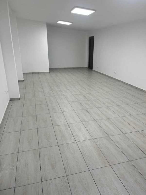 Spatiu de inchiriat