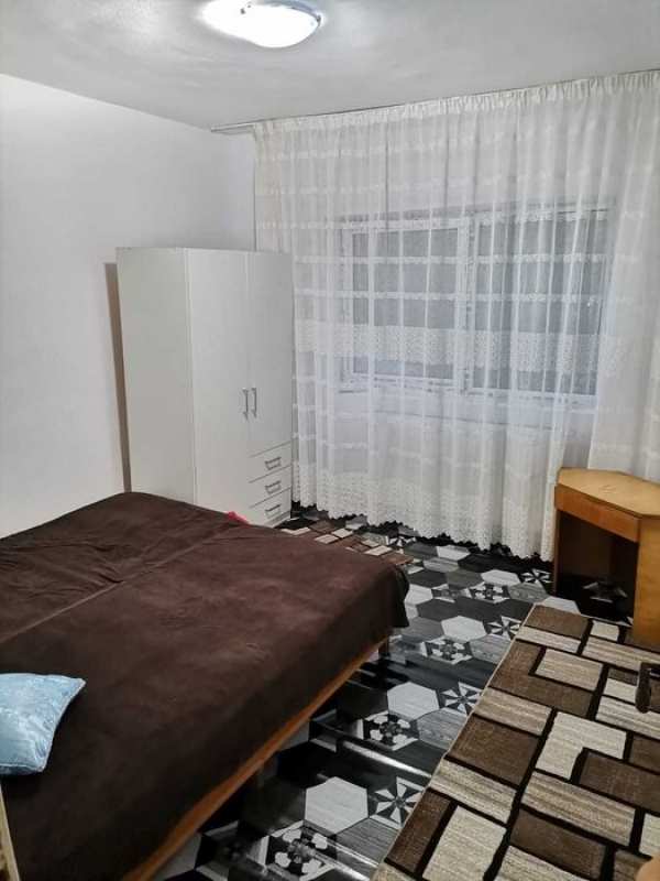 Apartament spațios de închiriat