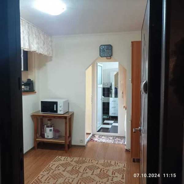 Vand apartament 2 camere