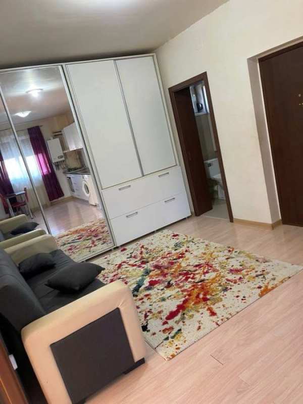 Apartament 3 camere   , parter ,1 Decembrie 1918