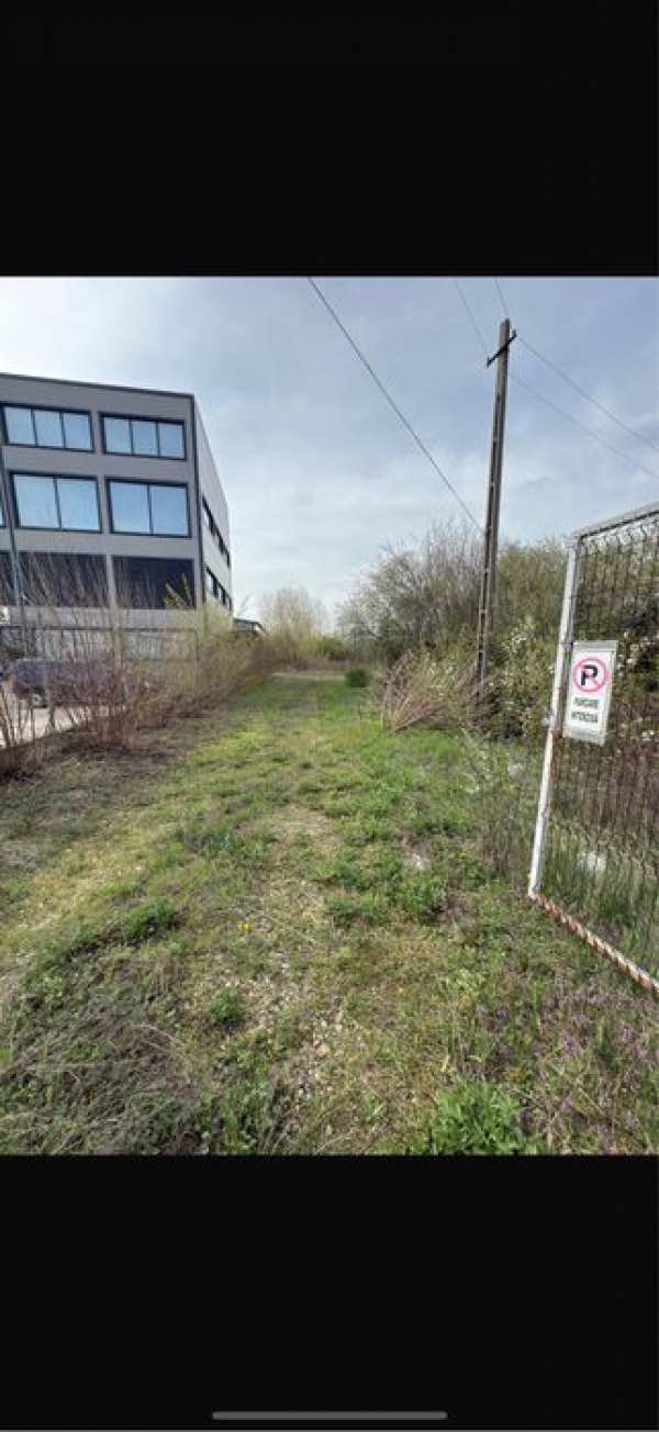 Teren 12.340 mp intravilan de vanzare