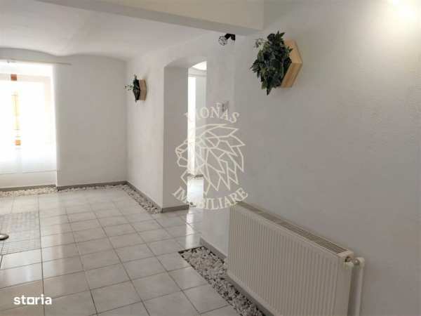 Spatiu Birou/ Cabinet-3 camere-70 mp+ magazie Finisat-Ultracentral