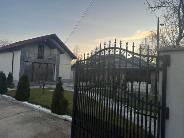 Casă parter + mansardă, calitate superioară