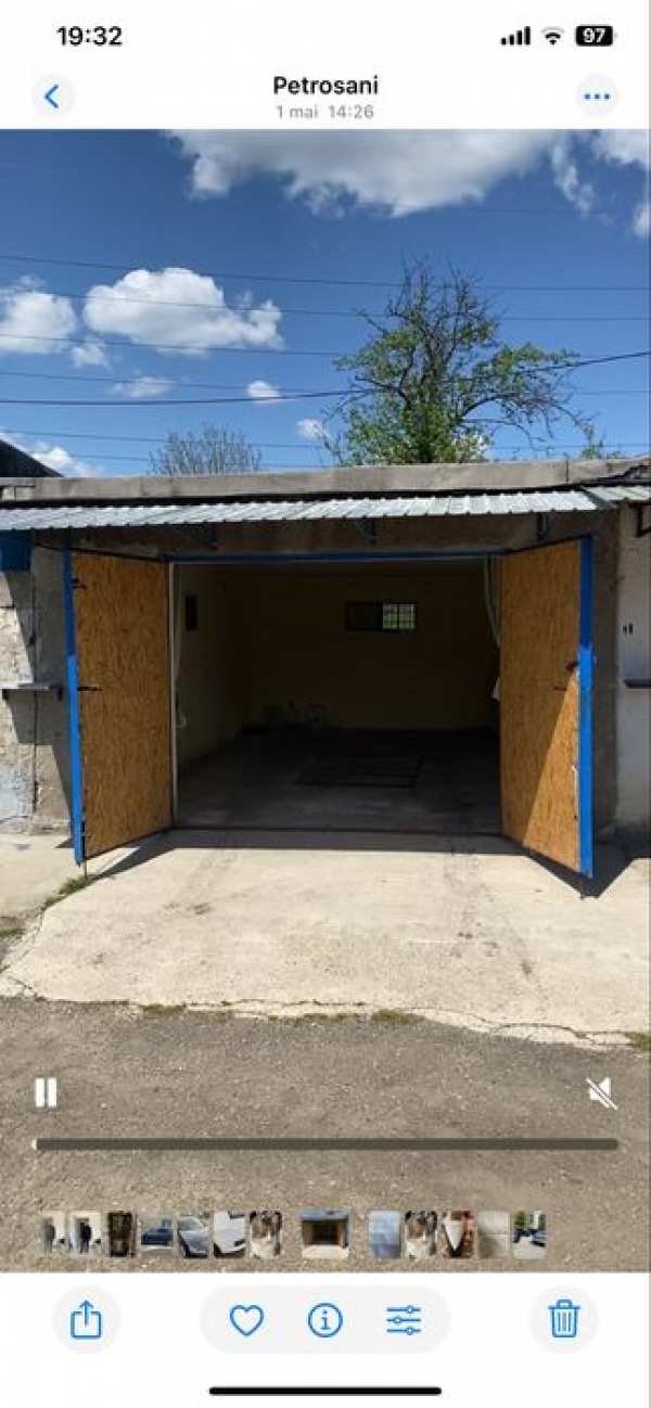 Vand garaj zona Dacia Petrosani