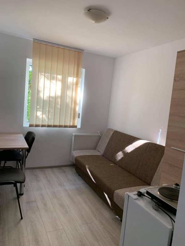 Proprietar inchiriez  garsoniera Complex Studentesc