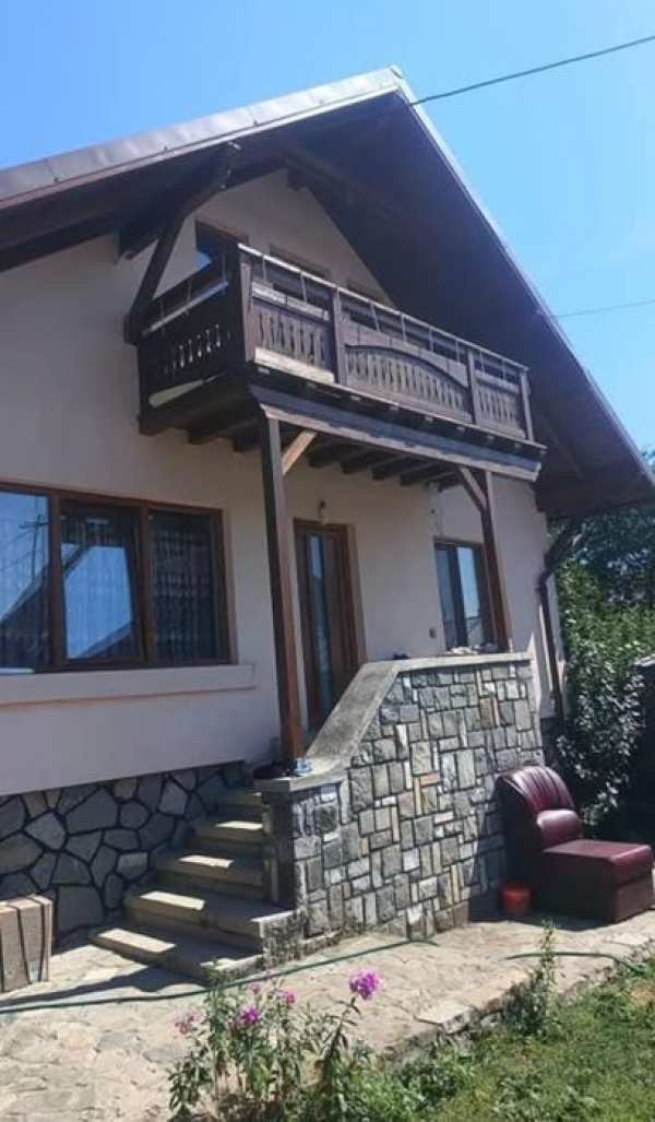Casa la Munte de vânzare