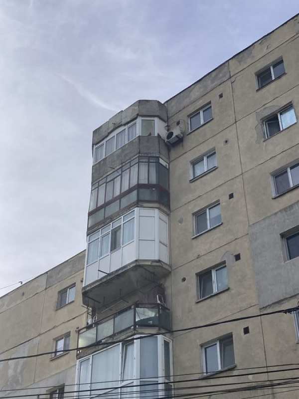 Vând garsonieră zona columbia