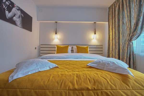 De inchiriat apartament 2 camere (studio)