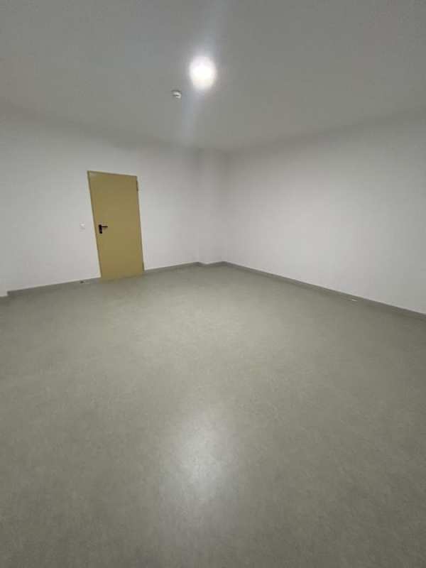 Inchiriez boxa depozitare rin grand residence