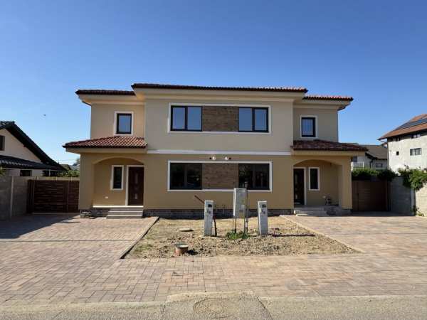 Duplex  de vanzare