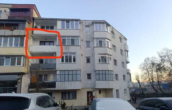 Vând apartament cu 2 camere