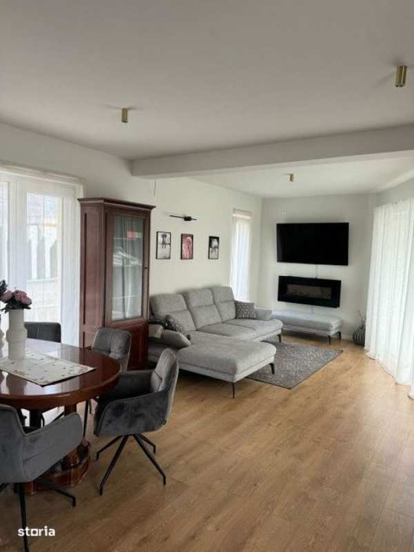 Casa tip duplex, 4 camere, 130 mp utili, 3 bai, teren 300 mp, Andrei M