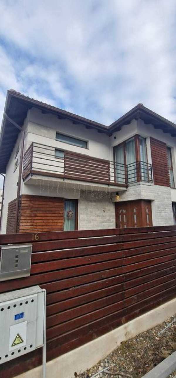 Casă moderna de închiriat în Ghimbav, Strada Freziei