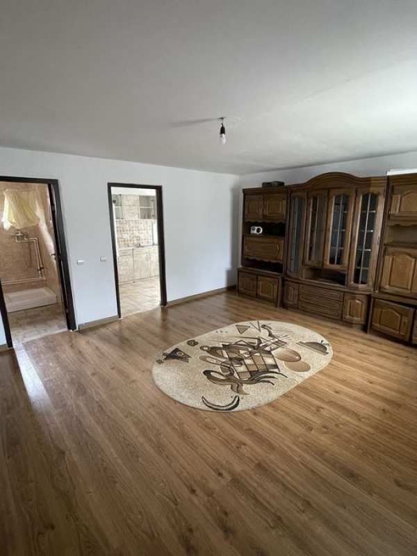 Casa de inchiriat Stefanestii de Jos