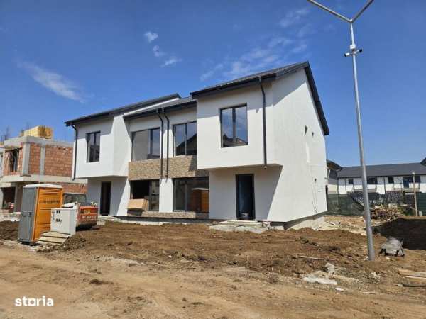 Vanzare Duplex /Cristalului P+1+M Id Nr 29
