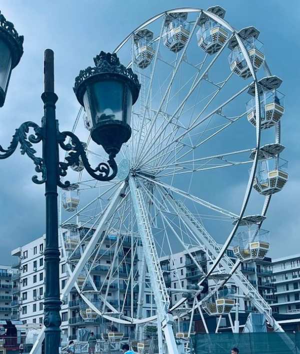 Închiriez studio Mamaia Nord