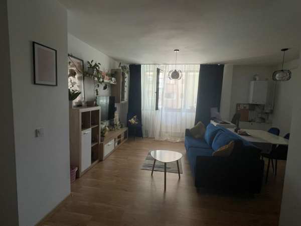 Apartament doua camere zona Consul