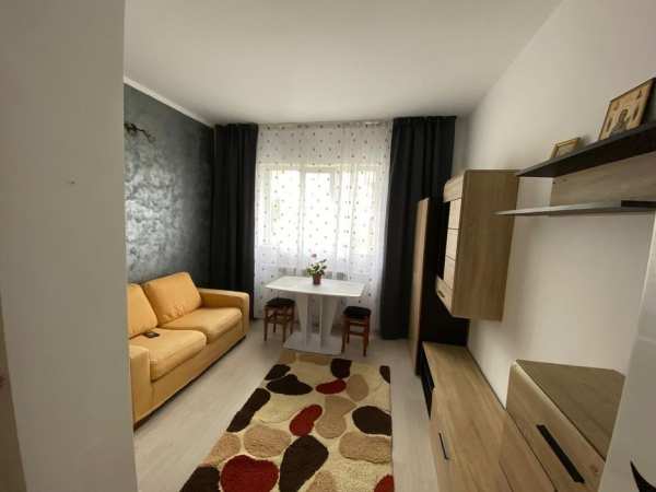 Garsoniera de închiriat