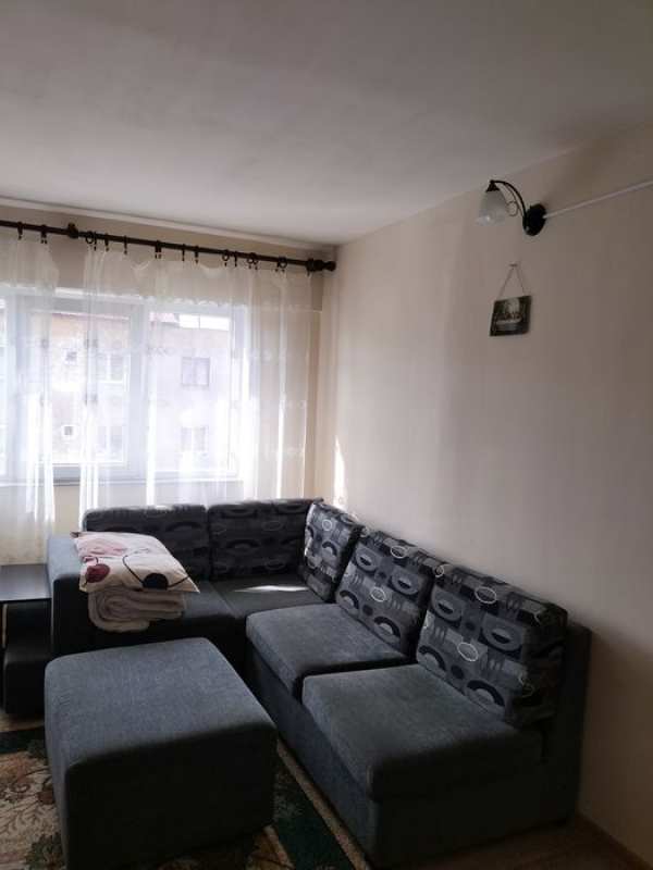 Apartament de închiriat