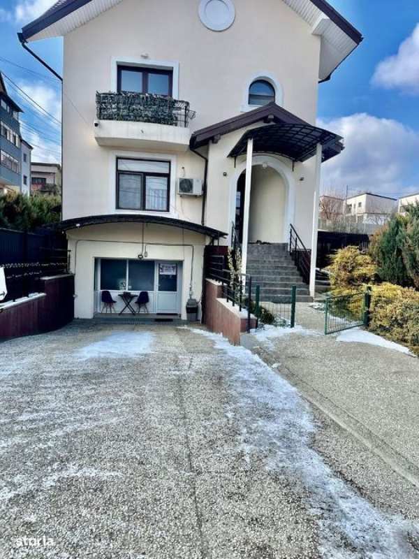 Inchiriez Casa in zona Rediu