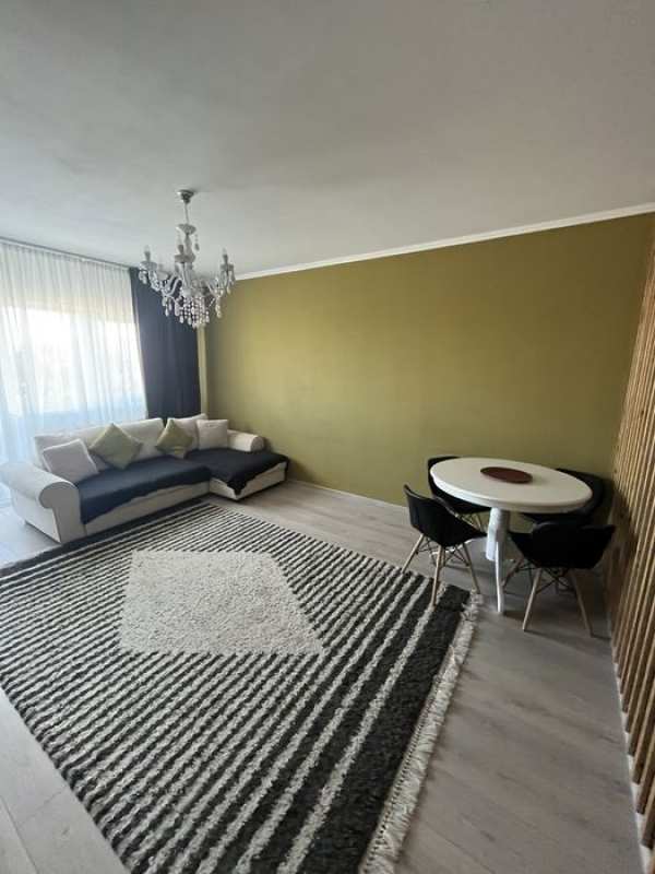 Inchiriez Apartament 2 camere
