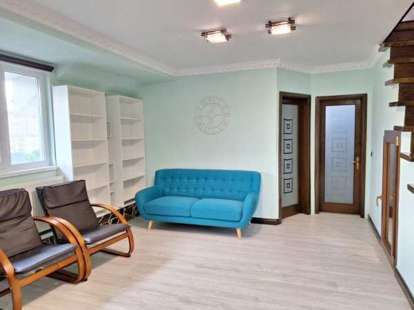 Închiriez apartament cu 4 camere,80 m2,Zona Lama