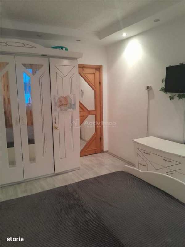 Oferta Apartament 3 camere de vanzare micro 6