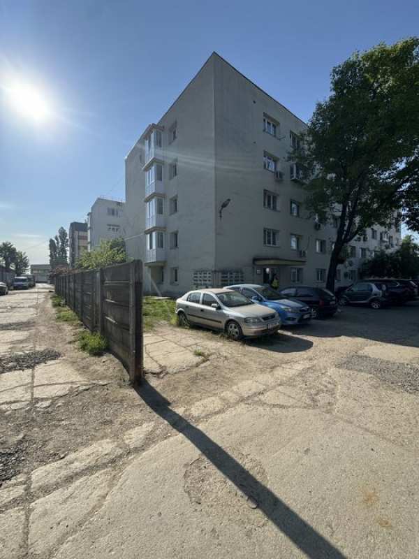Proprietar Inchiriez garsoniera modesta popesti leordeni