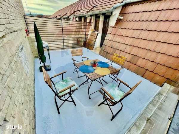 Apartament în zona Centrala, et.1, curte privata.