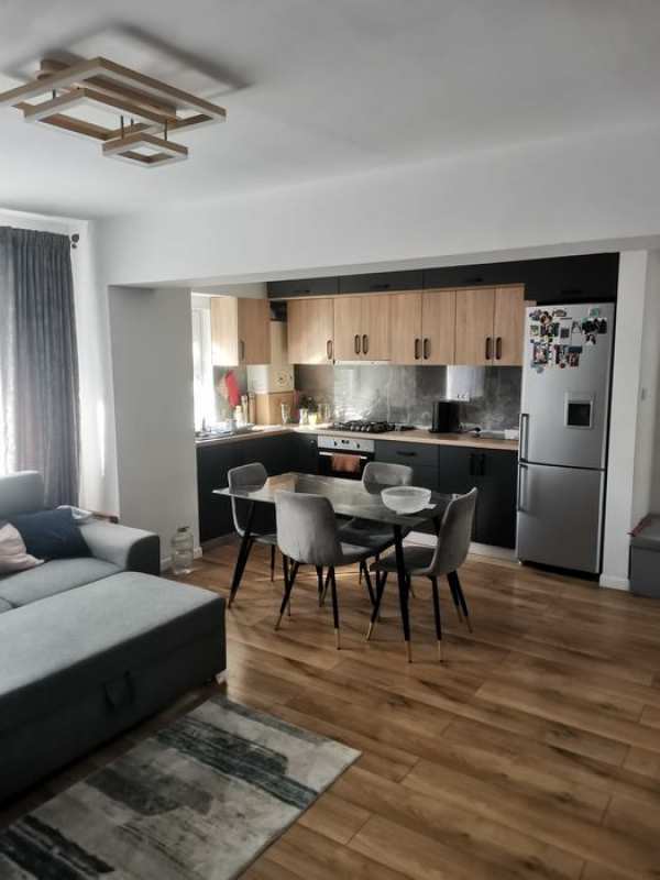 Apartament 4 camere