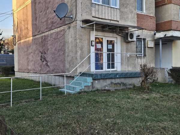 Inchiriez garsoniera spatiu comercial