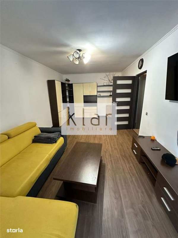 Apartament 2 camere decomandat, parcare! Zona centrala!